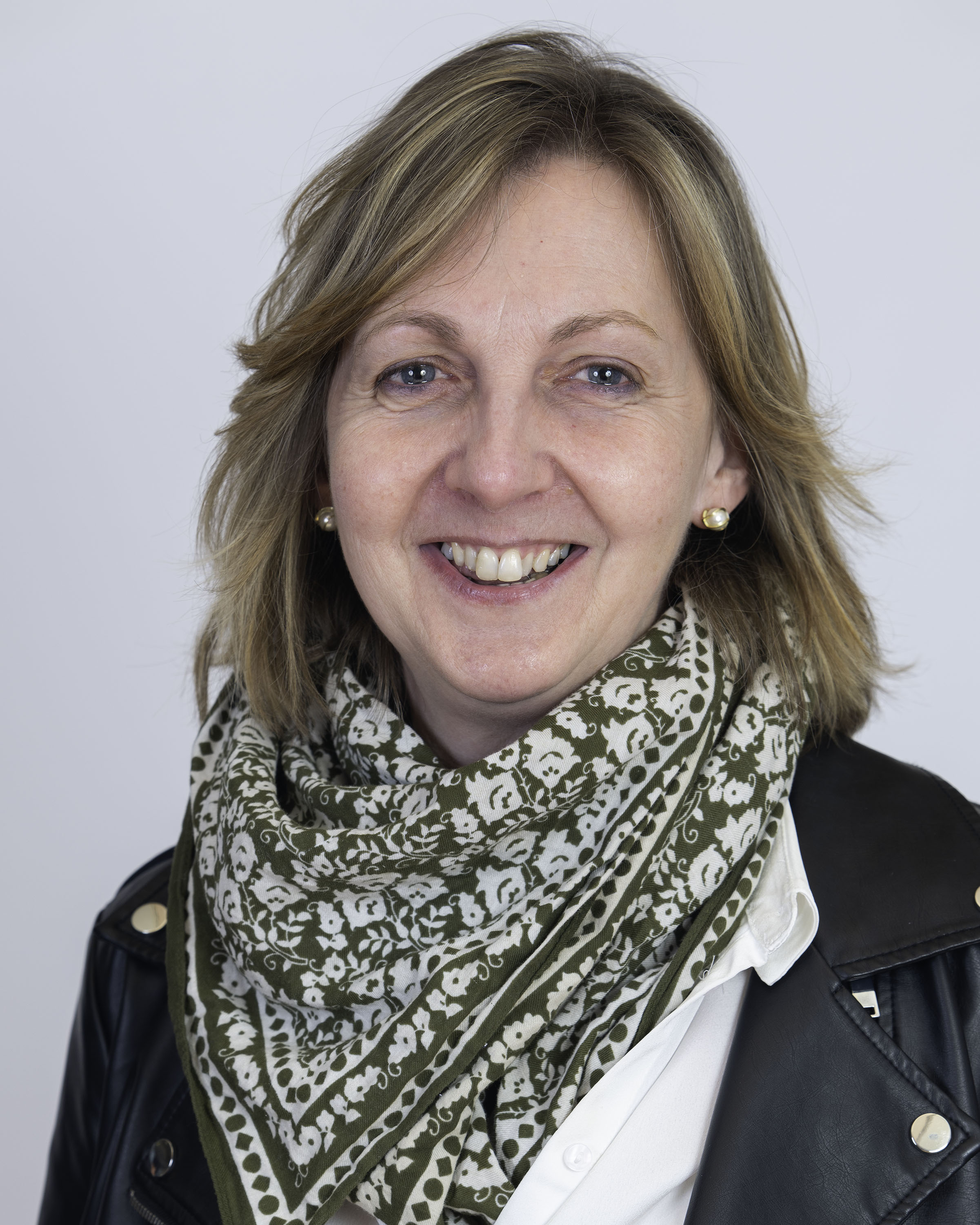 Hélène BEHAGUE